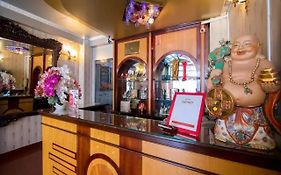 Tan Hoang Long Hotel