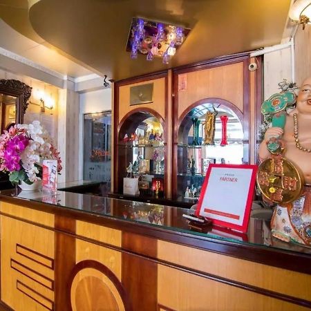 Tan Hoang Long Hotel Hô Chi Minh-Ville Extérieur photo
